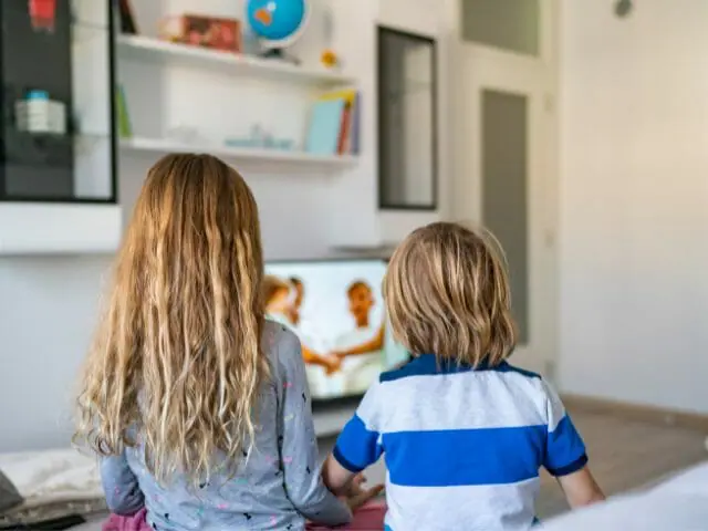 kids watching tv